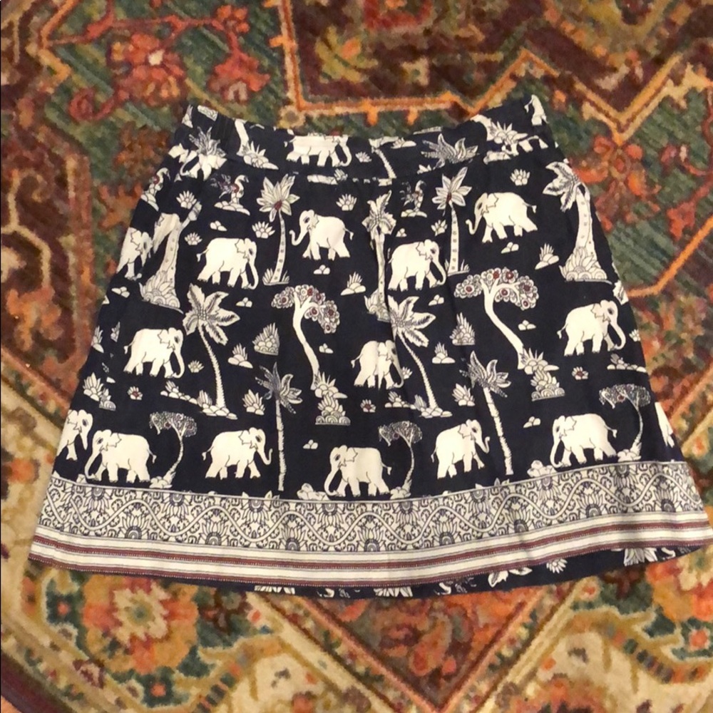 🐘 LOFT elephant linen skirt. Size M